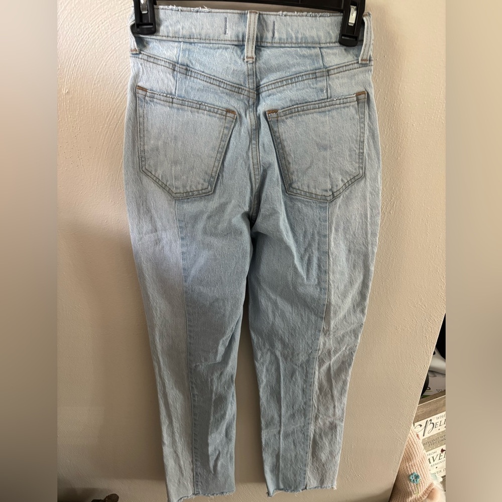 Abercrombie & Fitch High Rise Light Blue Jeans - Picture 4 of 4